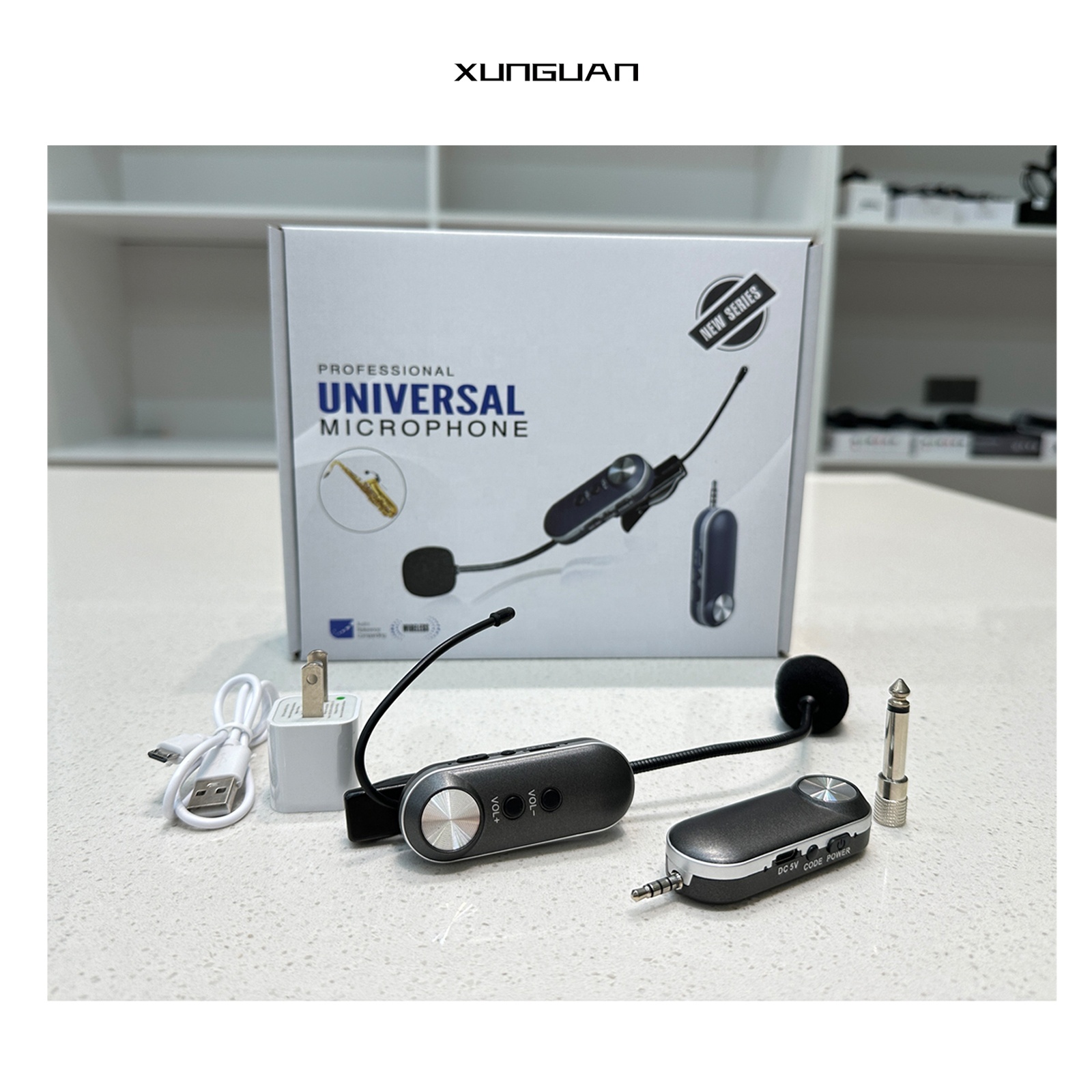 Musical Instrument In Orchestra - Saxophone Musical Instrument Wireless Microphone For